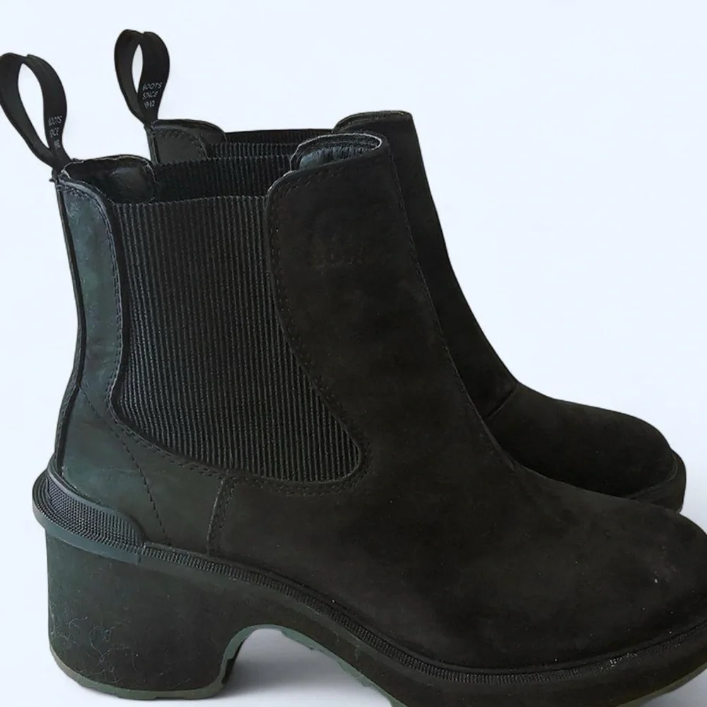 Sorel Hi-Line Black Chelsea Platform Boots - Women